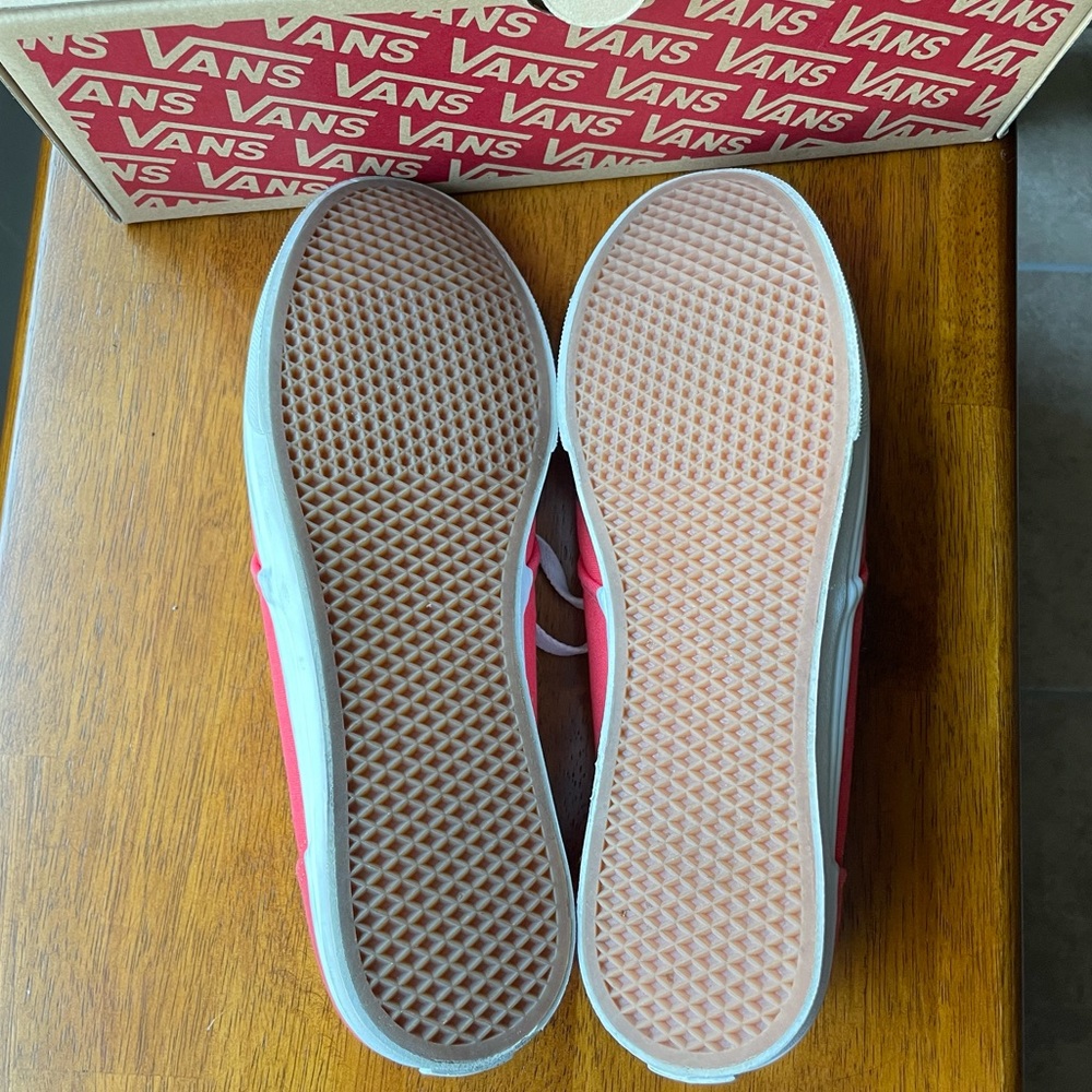 Vans Coral Atwood Low Tops 👟 - Picture 7 of 8